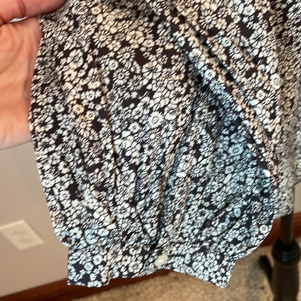 NWT Universal Thread SZ L Women's Balloon Long Sleeve Popover Blouse - Picture 9 of 15